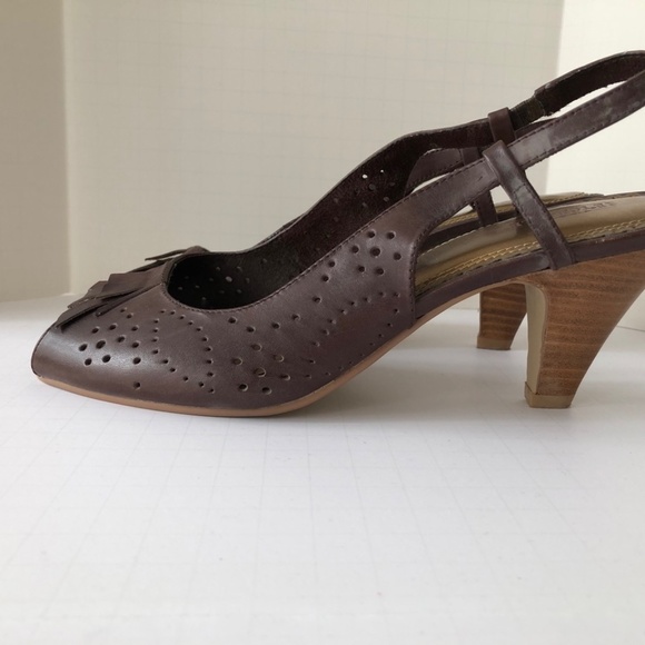 Seychelles - high heeled sling back in brown leather size 9 - Picture 4 of 5